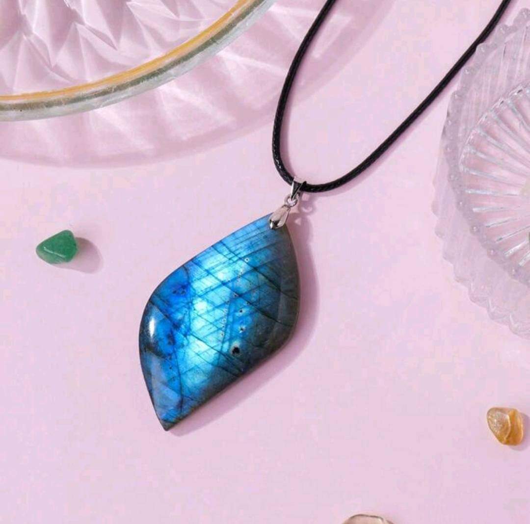 pendentif en pierre labradorite naturelle