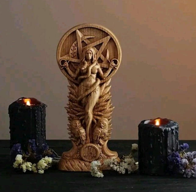 sculpture de déesse