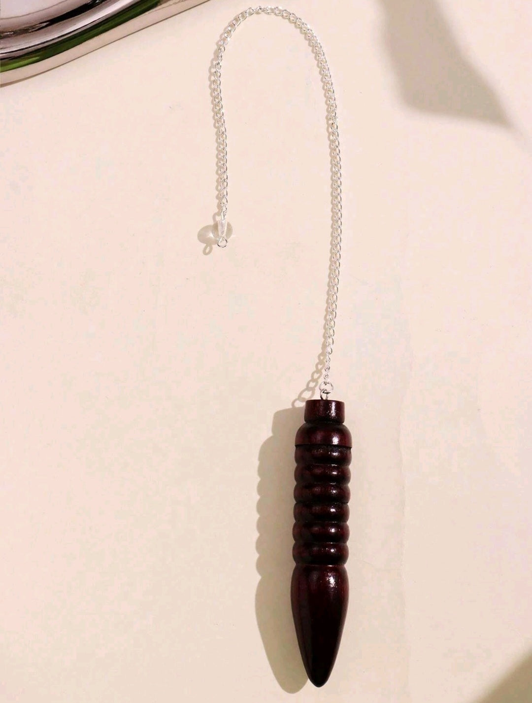 pendule divinatoire en bois naturel